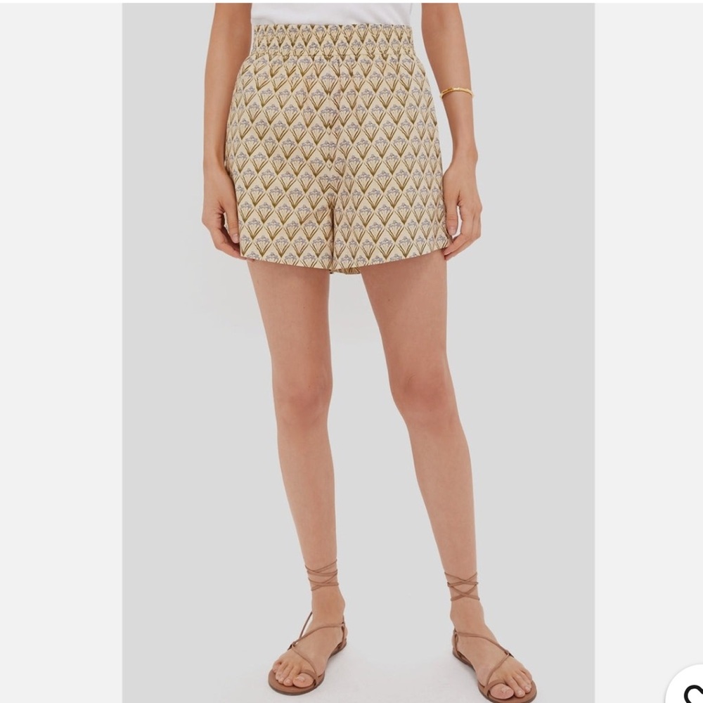 Tuckernuck trellis beige shorts NWT